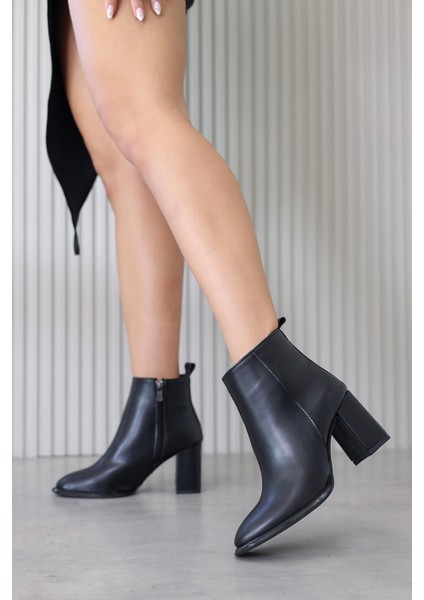 NW290011 Model 6 cm Topuklu Yeni Sezon Kısa Bot Sıyah fiyatları