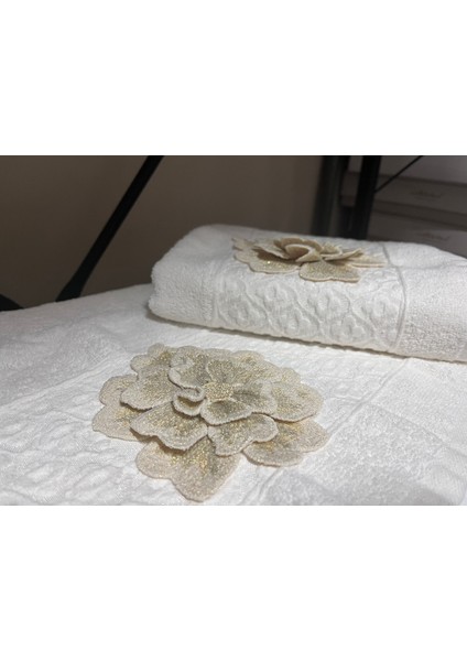 Çiçek Kabartmalı El Yüz Havlusu fiyatları