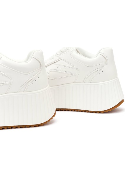 Kadın Beyaz Kalın Tabanlı Bağcıklı Sneaker 25AFD431318