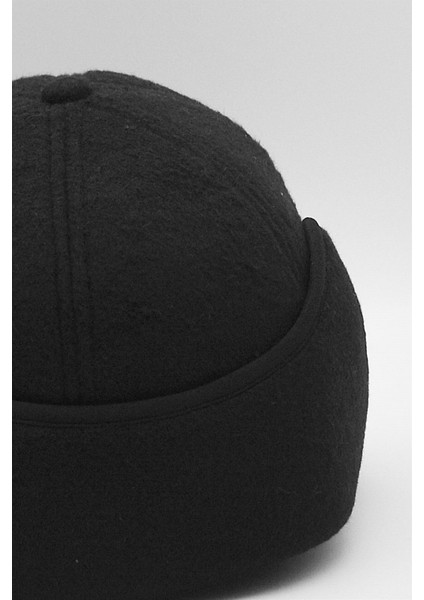 Kulaklı Siyah Kaşe Şapka Kışlık Kaşe Erkek Şapka