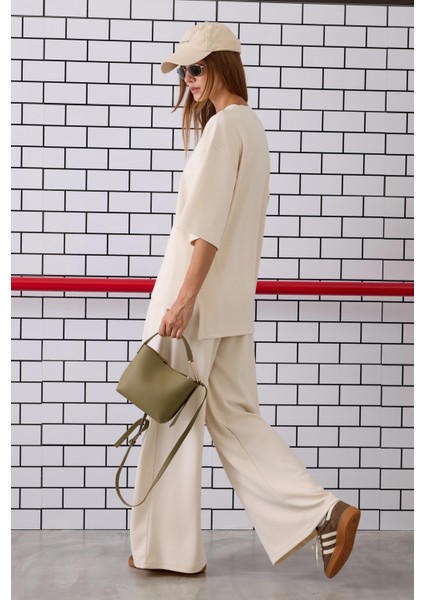 Modal Basic Tişört Kemik modelleri