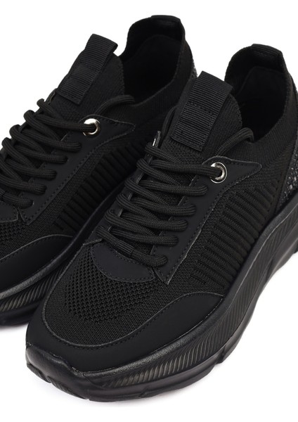 Zero Kadın Siyah Bağcıklı Kalın Tabanlı Kumaş Sneaker 25AFD43126F