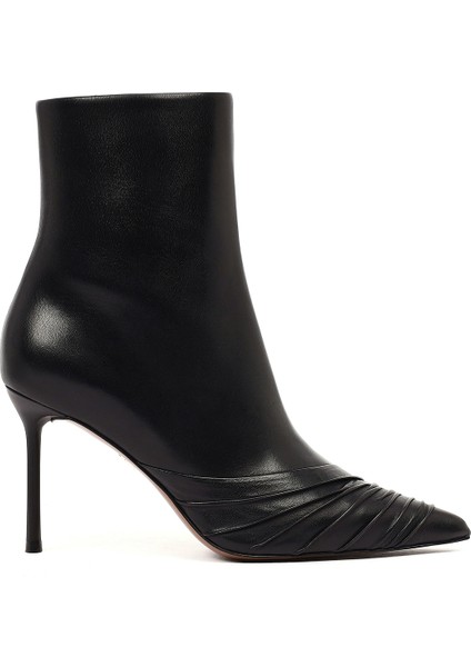 Kadın Siyah Fermuarlı Ince Topuklu Deri Bot 25WFD101318