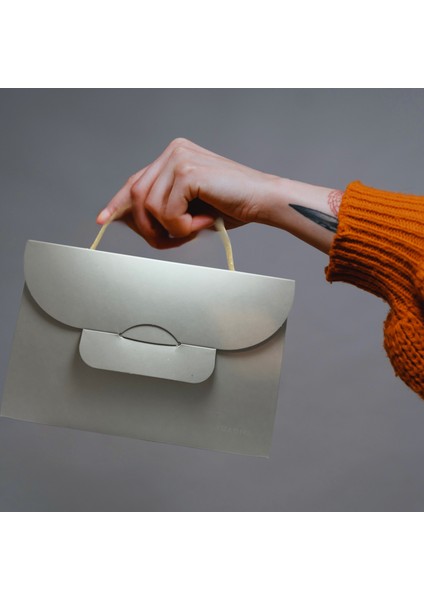 El Çantası Formunda Hediye Kutusu - 20X13X9 cm - Özel Tasarım Hediyelik Çanta