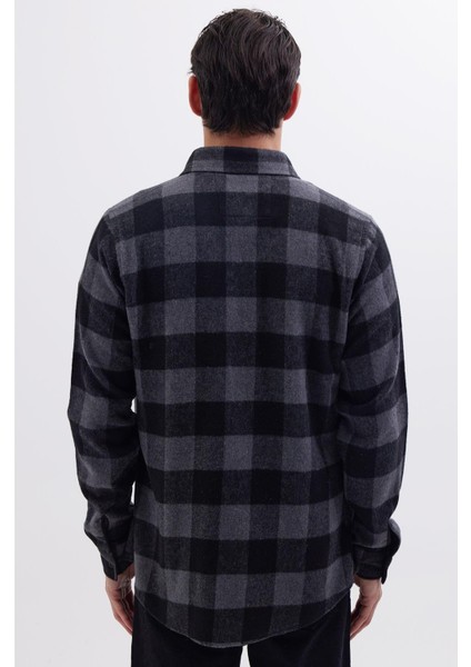 Erkek Slim Fit Dar Kesim Uzun Kollu Kapaklı Çift Cepli Kareli Kışlık Oduncu Gömlek