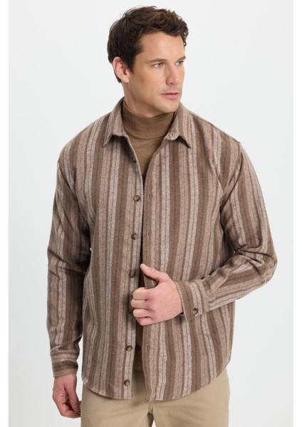 Erkek Relax Fit Rahat Kesim Spor Yaka Çizgili Oduncu Gömlek