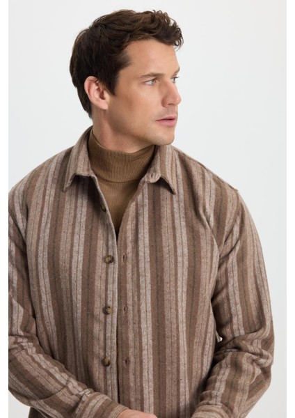 Erkek Relax Fit Rahat Kesim Spor Yaka Çizgili Oduncu Gömlek fiyatları