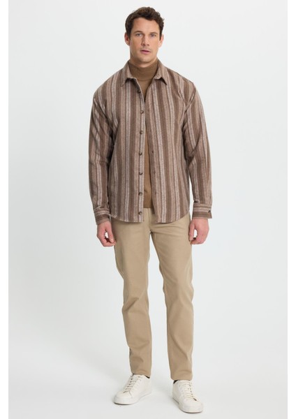 Erkek Relax Fit Rahat Kesim Spor Yaka Çizgili Oduncu Gömlek fırsatları