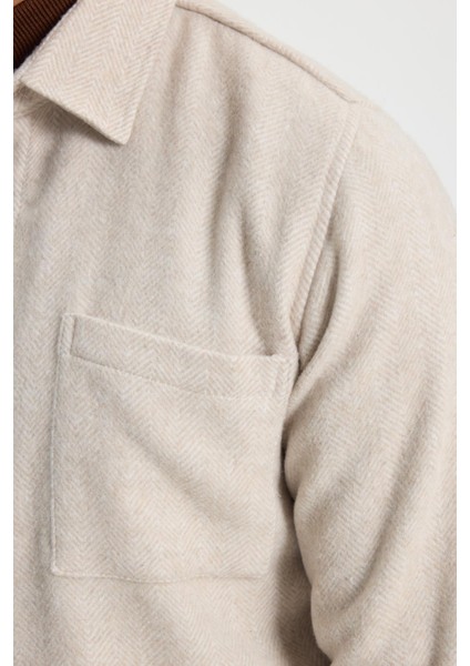 Erkek Slim Fit Dar Kesim armürlü Oduncu Cepli Spor Yaka Ekru Gömlek