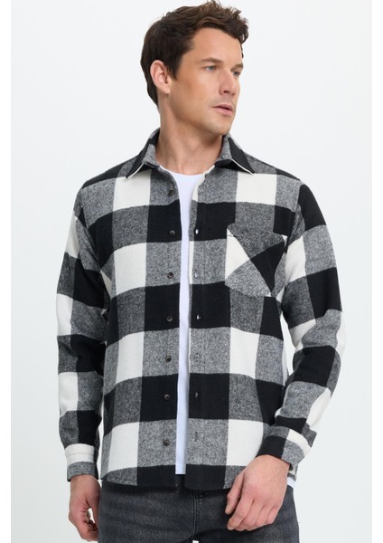 Erkek Regular Fit Klasik Kesim Kareli Cepli Oduncu Gömlek