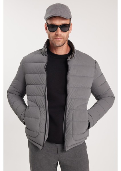 Erkek Regular Fit Klasik Kesim Dik Yaka Çift Cepli Sıcak Tutan Gri Şişme Mont fiyatları