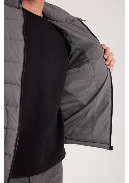 Erkek Regular Fit Klasik Kesim Dik Yaka Çift Cepli Sıcak Tutan Gri Şişme Mont modelleri