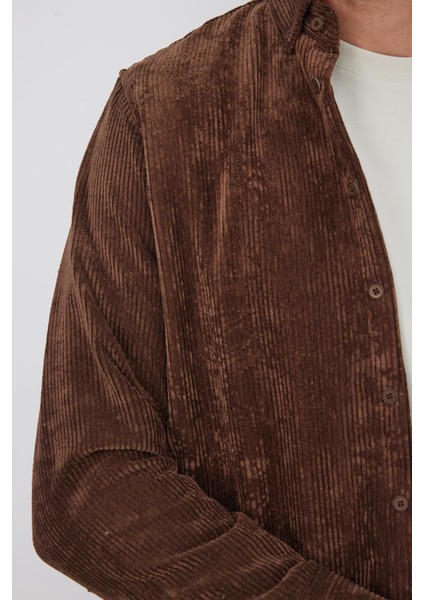 Erkek Regular Fit Rahat Kesim Fitilli Kadife Görünüm Düğmeli Yaka Koyu Kahve Ceket Gömlek modelleri