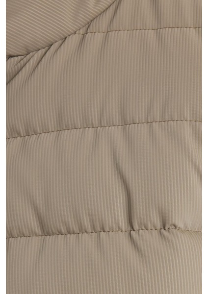 Erkek Regular Fit Klasik Kesim Dik Yaka Çift Cepli Sıcak Tutan Haki Şişme Mont