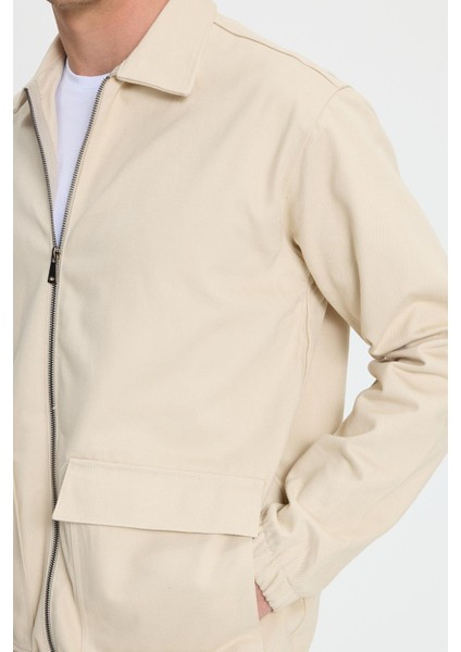 Erkek Relax Fit Rahat Kesim Çift Cep Kapaklı Fermuarlı Beli Lastikli Düz Bej Ceket Mont Gömlek modelleri