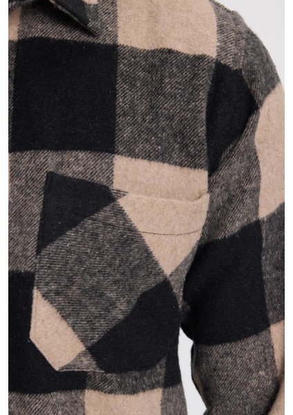 Erkek Regular Fit Klasik Kesim Kareli Cepli Oduncu Gömlek