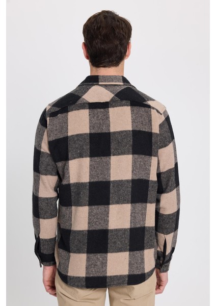 Erkek Regular Fit Klasik Kesim Kareli Cepli Oduncu Gömlek