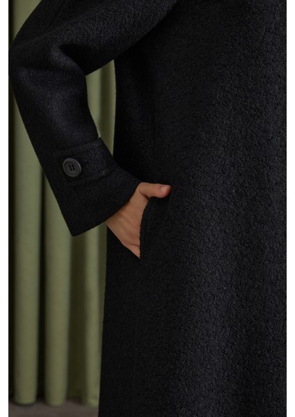 Yakası Seyyar Kürk Detaylı Manto indirimleri