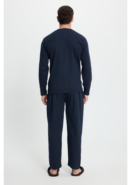 Erkek Regular Fit Pamuklu Düğmeli Yaka Beli Lastikli Desenli Pijama Takımı