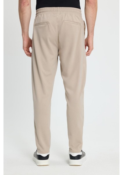 Erkek Regular Fit Klasik Kesim Beli Lastikli Bağcıklı Bej Jogger Pantolon
