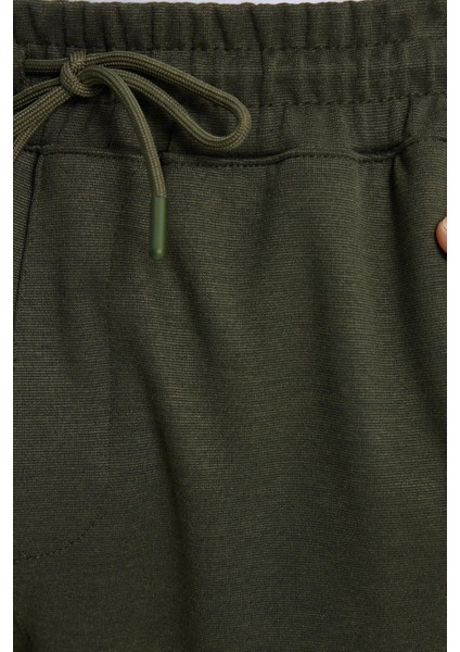 Erkek Regular Fit Klasik Kesim Beli Lastikli Bağcıklı Koyu Haki Jogger Pantolon