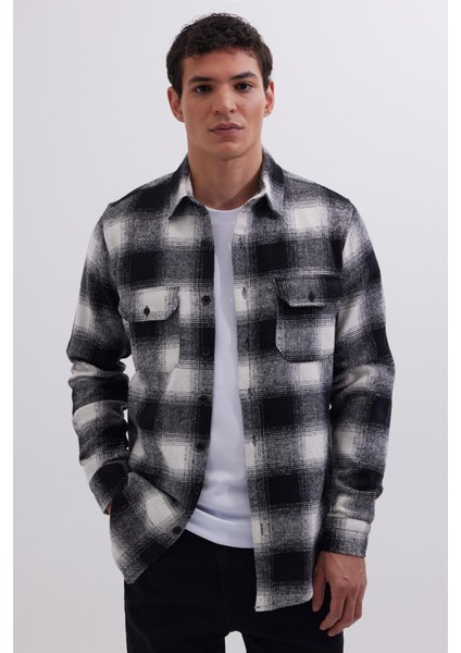 Erkek Slim Fit Dar Kesim Çift Cepli Kapaklı Spor Yaka Kareli Oduncu Gömlek fiyatları