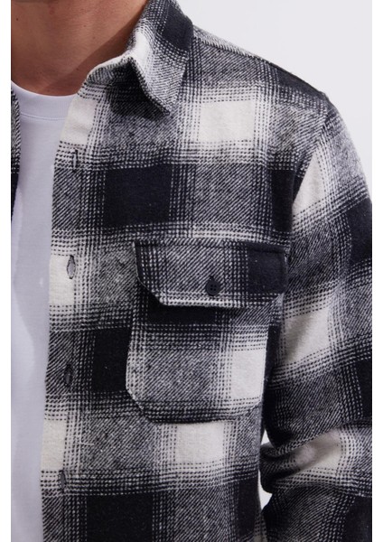 Erkek Slim Fit Dar Kesim Çift Cepli Kapaklı Spor Yaka Kareli Oduncu Gömlek modelleri