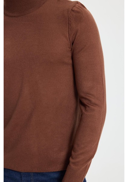 Erkek Slim Fit Dar Kesim Yumuşak Dokulu Tüylenmeyen Kahverengi Yarım Balıkçı Yaka Triko Kazak modelleri