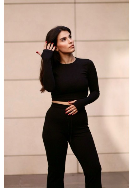 Parmak Geçmeli Geniş Paçalı Tarz Modal Takım