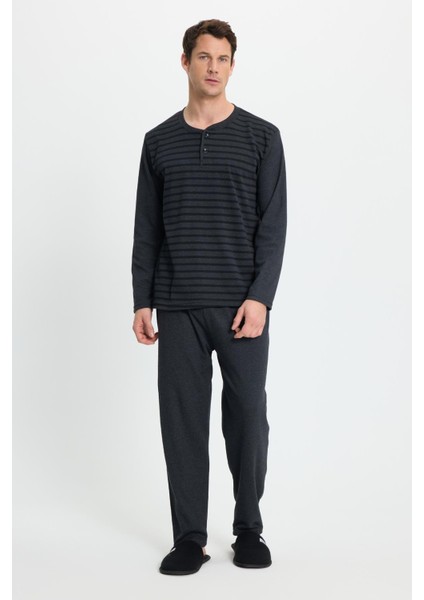 Erkek Regular Fit Pamuklu Düğmeli Yaka Beli Lastikli Desenli Siyah Pijama Takımı