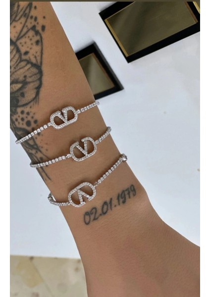 Özel Seri Marka Model Suyolu Taşlı Bileklik