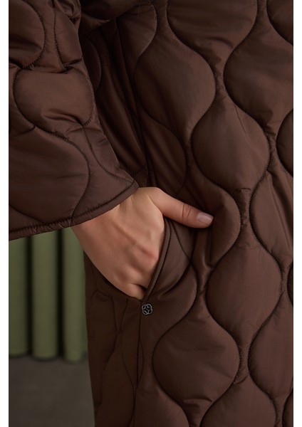 Çift Taraflı Kullanım Özellikli Kapitone Mont fırsatları