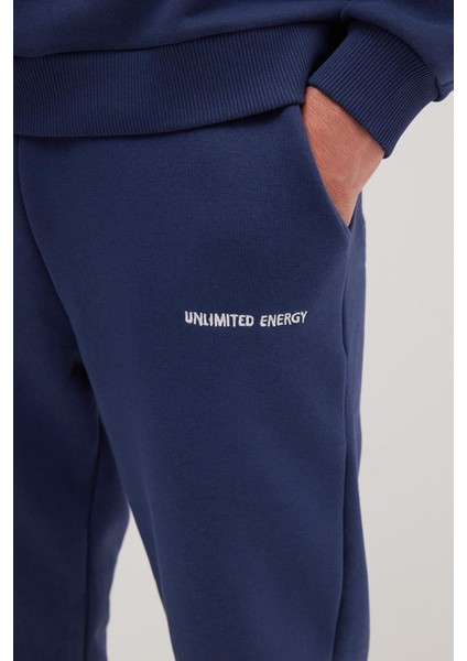 Erkek Relax Fit Pamuklu 3 Iplik Yumuşak Dokulu Içi Polarlı Bisiklet Yaka Lacivert Eşofman Takımı modelleri