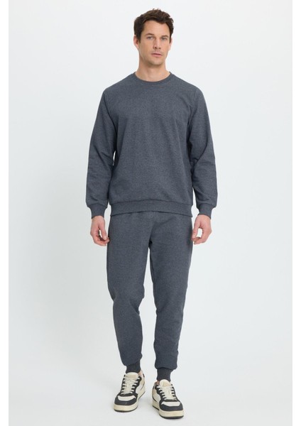Erkek Relax Fit Pamuklu 2 Iplik Yumuşak Dokulu Bisiklet Yaka Füme Eşofman Takımı fırsatları