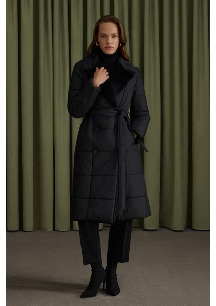 Yakası Kürklü Kapitone Mont