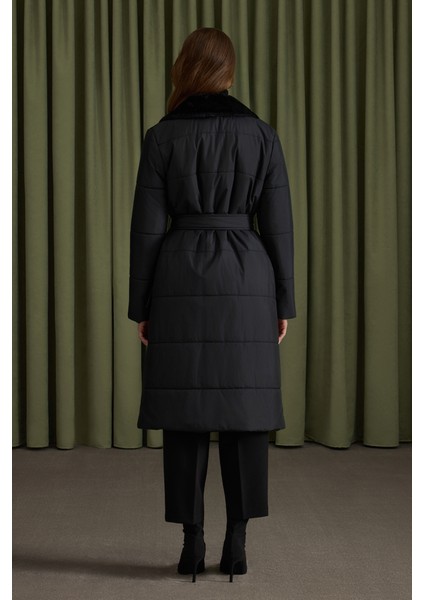 Yakası Kürklü Kapitone Mont