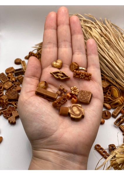 Akrilik Boncuk (50 Gram 115-130 Adet) Farklı Desen-Farklı Ölçü-Karışık-Aksesuar-Renkli-Çeşit fiyatları