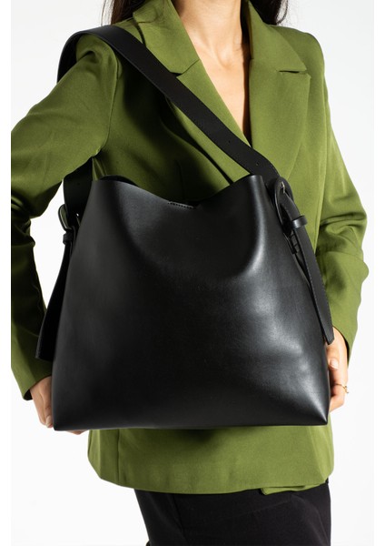 Siyah Içi Süet Yumuşak Deri Çıtçıt ve Fermuarlı Iç Bölme Büyük Boy Shopper Çanta fırsatları