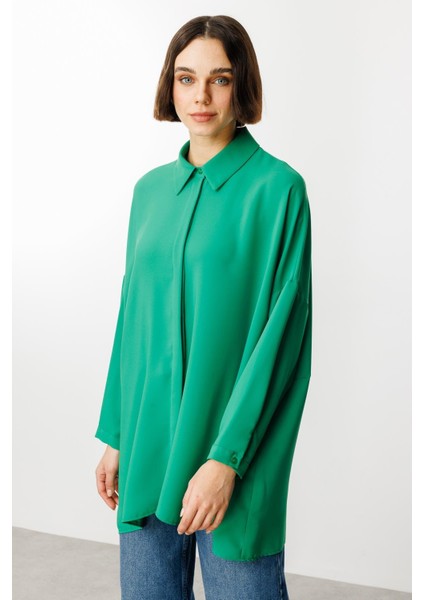 Özel Kalıp Zamansız Akıcı Kumaştan Bluz Tunik-B.yeşil