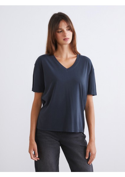 V Yaka Modal Karışımlı Kadın Tişört 2'li fırsatları