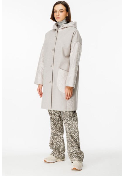 Sporty Kaşe ve Kapitone Uyumlu Özel Kaban-Gümüş