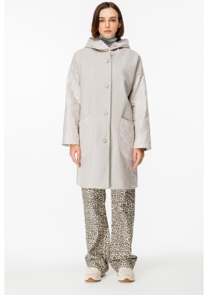 Sporty Kaşe ve Kapitone Uyumlu Özel Kaban-Gümüş modelleri