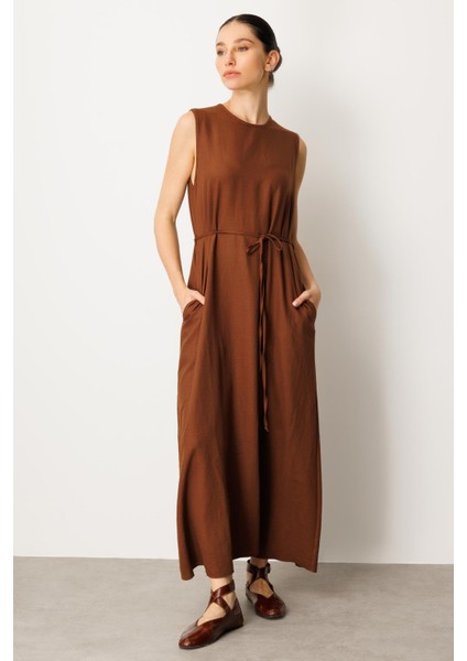 Aller Üst Beden ve Jile Iç Kombin Ipekçe Elbise Ferace-Kahve modelleri