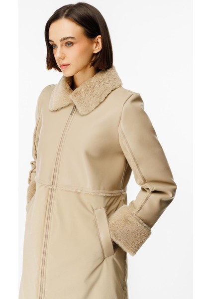 Camo Içi Yumuşak Kürk Kaplı Deri Görünümlü Üst Beden ve Dolgulu Spor Özel Kumaş Kaban Manto-Taş