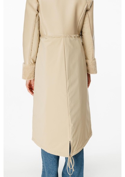 Camo Içi Yumuşak Kürk Kaplı Deri Görünümlü Üst Beden ve Dolgulu Spor Özel Kumaş Kaban Manto-Taş