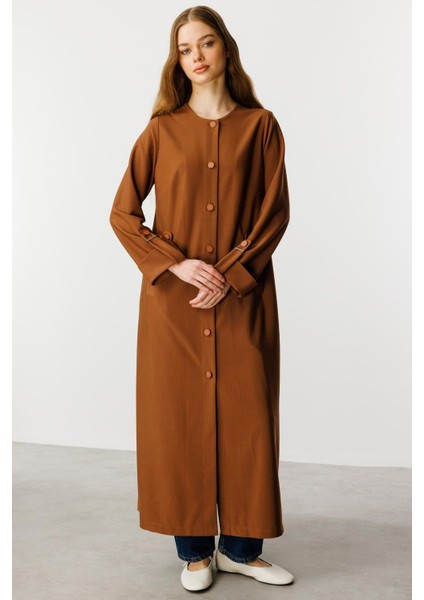 Özel Dökümlü Kumaş Aksesuarlı Kap/ Ferace-Kahve