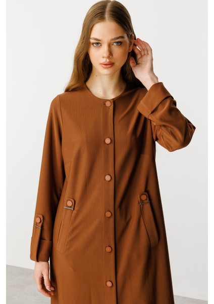 Özel Dökümlü Kumaş Aksesuarlı Kap/ Ferace-Kahve