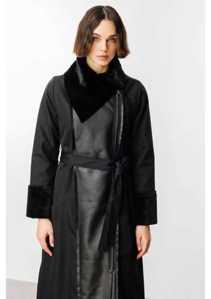 Suni Deri ve Soft Kürk Detaylı Dolgulu Spor Kaban Manto-Siyah