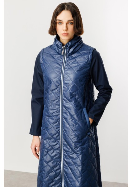 Rioy Kapitone ve Detay Kumaşlı Kaban Trench-Laci modelleri