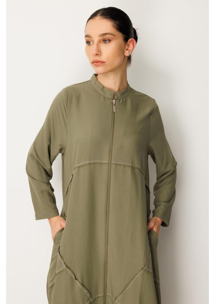 Ipekçe Kumaşı Sayesinde Hafif ve Ferah Spor Kap - Ferace-Haki